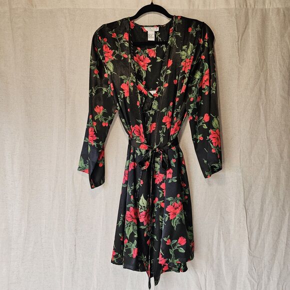 Morgan Taylor Intimates Women's M Peignor Set Black With Roses Robe & Nightie - Picture 2 of 10